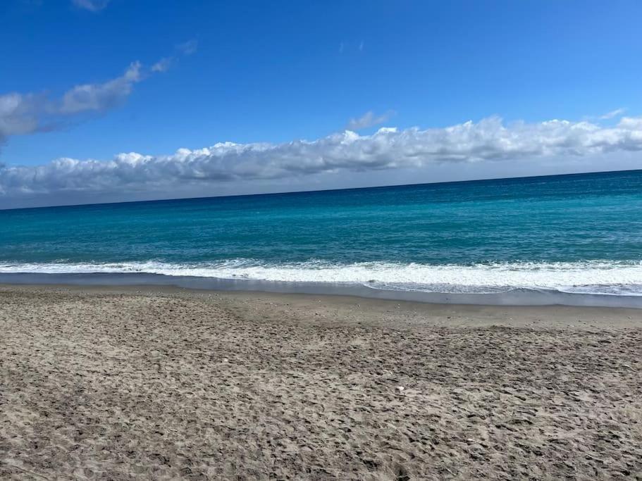 Appartement Vue Sur Mer Pietra Ligure Eksteriør billede